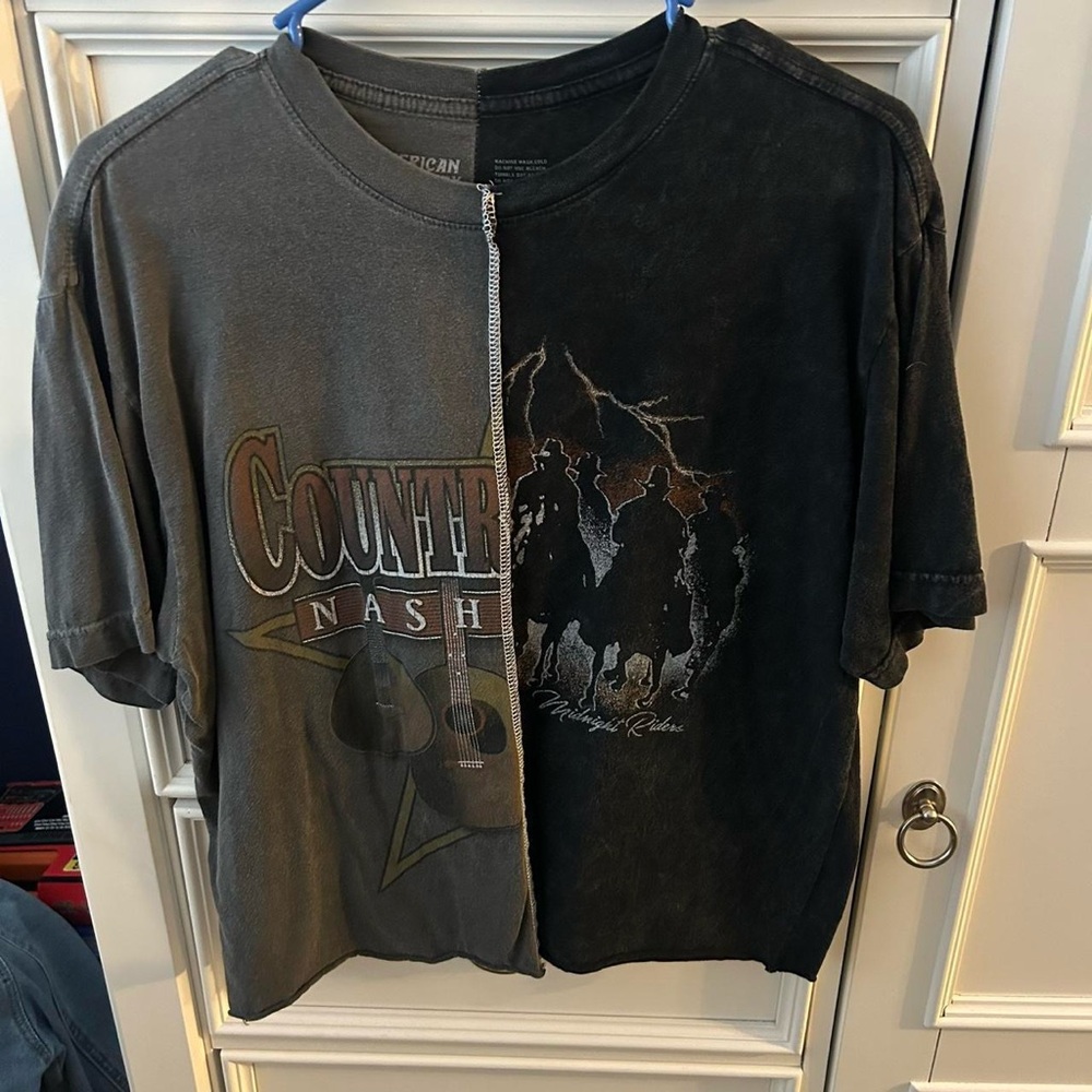 Altar'd State Black and Gray Short Sleeve Tee